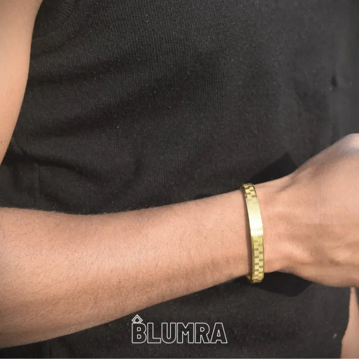 Zig Zag Line Bracelet For Men (7 inch)