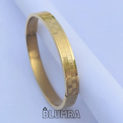 Zig Zag Line Bracelet For Men (7 inch)