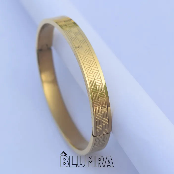 Zig Zag Line Bracelet For Men (7 inch)